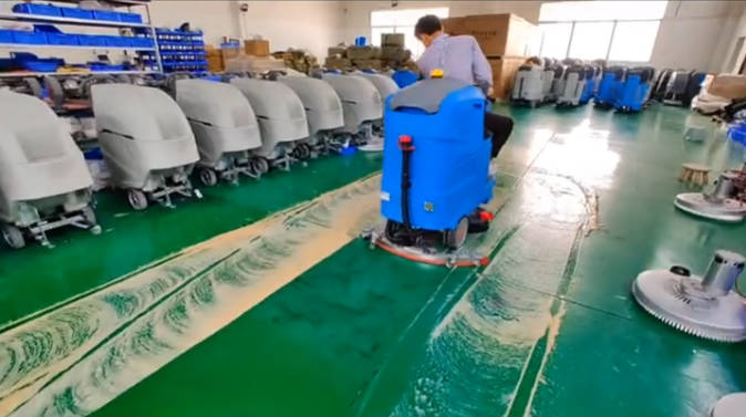 云浮2023年还在用人工的物业保洁不妨试试洗地机吧